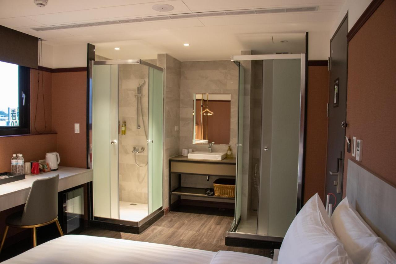 Q21 Hotel Гаосюн Экстерьер фото
